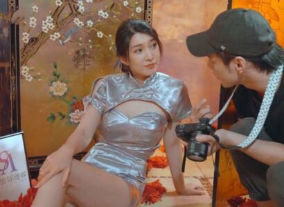 sex 4d Em người mẫu yêu cầu thợ anh của anh lên giường